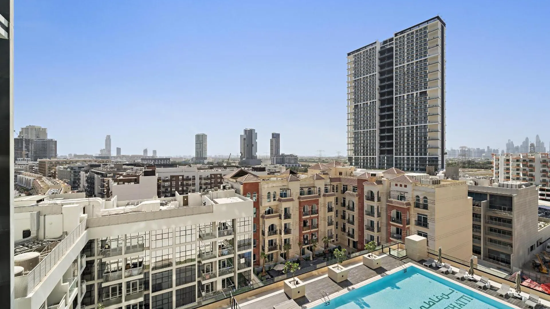 Vayk - Modern 2 Bd Apartment Dubai