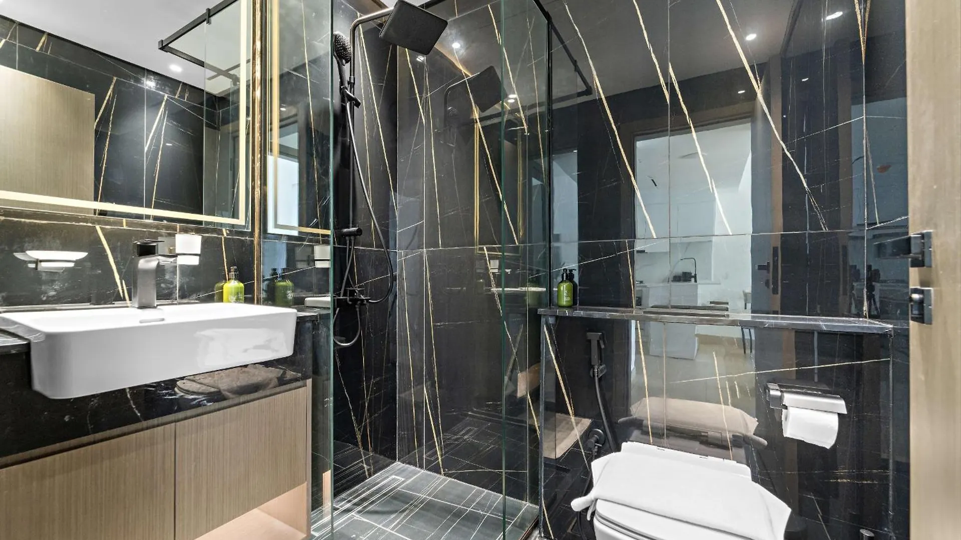 Vayk - Modern 2 Bd Apartment Dubai United Arab Emirates